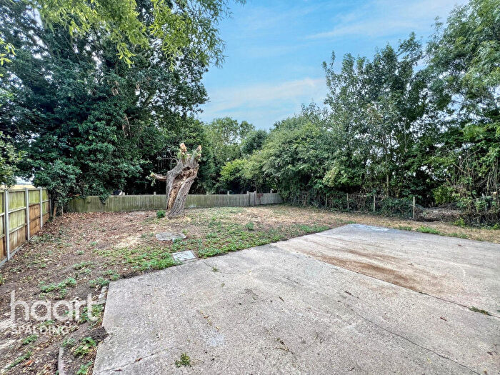 2 Bedroom Bungalow For Sale In Drove Road, Shepeau Stow, PE12
