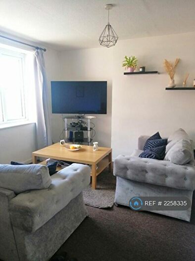 2 Bedroom Flat To Rent In Minster Court, Liverpool, L7