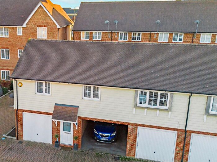 2 Bedroom Flat For Sale In Malt Kiln Place, Dartford, DA2