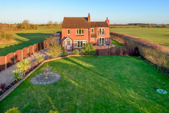 4 Bedroom Detached House For Sale In Station Road, Little Steeping, Spilsby, PE23