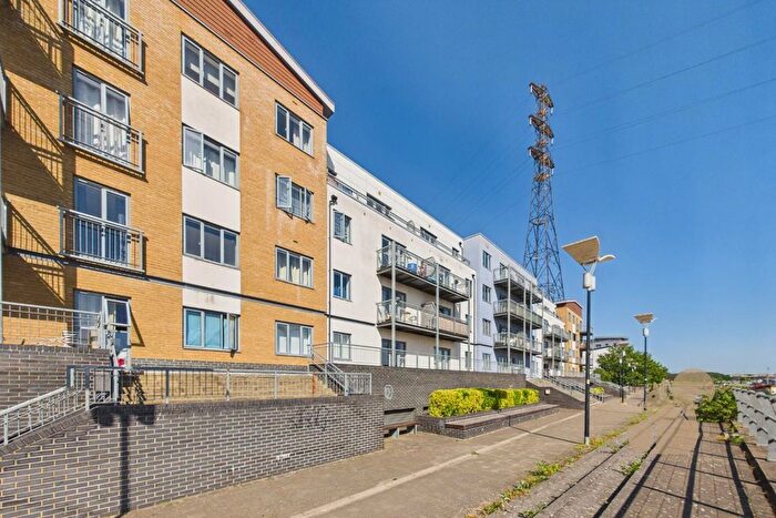 2 Bedroom Flat To Rent In Quayside Drive, Colchester, CO2