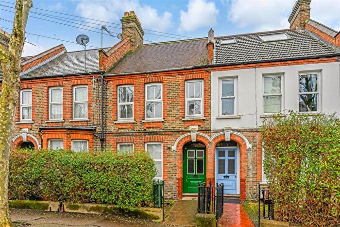 1 Bedroom Flat To Rent In Hawarden Road, Walthamstow, E17