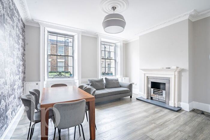 3 Bedroom Flat To Rent In Porchester Place, W2