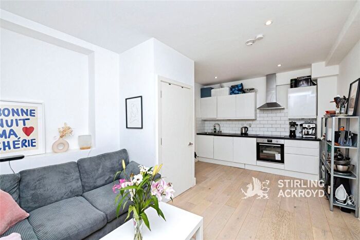 2 Bedroom Flat To Rent In Great Eastern Street, Shoreditch, London, EC2A