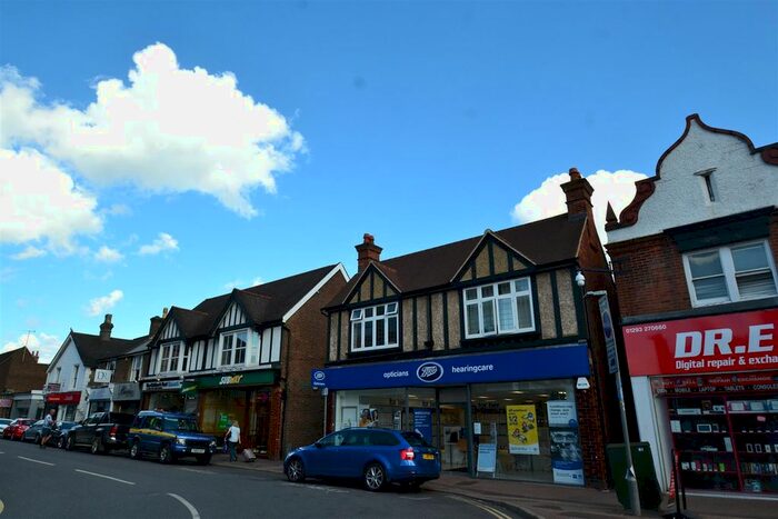 1 Bedroom Flat To Rent In High Street, Horley, RH6
