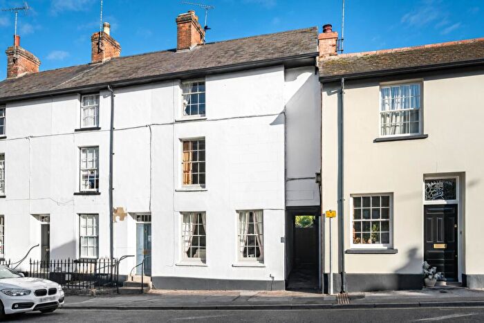3 Bedroom Terraced House For Sale In London Street, Faringdon, Oxfordshire, SN7