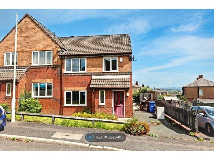 3 Bedroom Semi-Detached House To Rent In James Avenue, Great Harwood, Blackburn, BB6