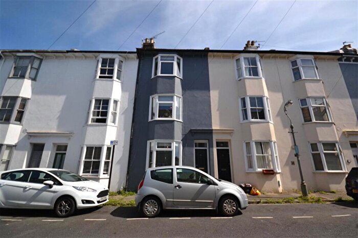 1 Bedroom Terraced House To Rent In St. Martins Place, Brighton, East Sussex, BN2