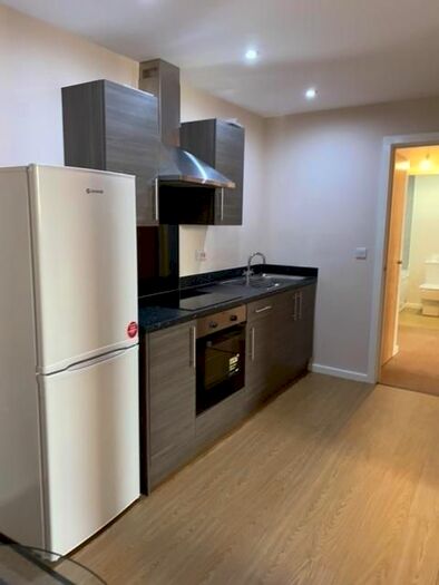 2 Bedroom Flat To Rent In Richmond Road, Halifax, HX1