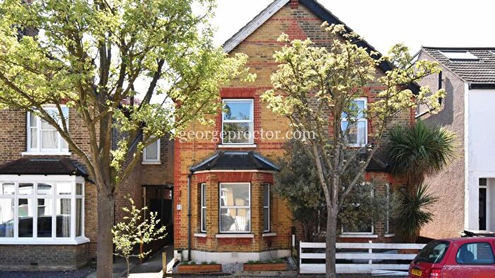 2 Bedroom Semi-Detached House For Sale In Heathfield Road, Bromley, BR1