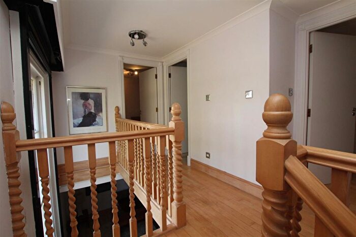 2 Bedroom Property To Rent In Thorndon Hall, Ingrave, Brentwood, CM13