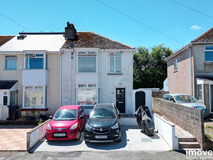 3 Bedroom End Terrace House For Sale In Berry Road, Paignton, TQ3