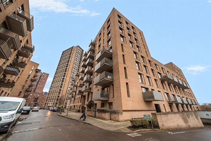 2 Bedroom Flat To Rent In Moorhen Drive, London, NW9