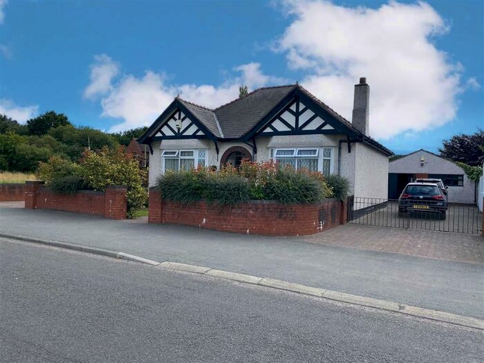 Houses for sale & to rent in CH7 3AD, Church Road, Buckley Pentrobin