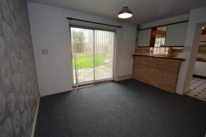 4 Bedroom Terraced House To Rent In Liskeard Way, Freshbrook, Swindon, SN5