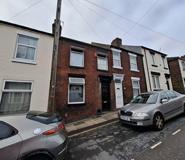 5 Bedroom House Of Multiple Occupation For Sale In Bath Street, Stoke-on-Trent, Staffordshire, ST4