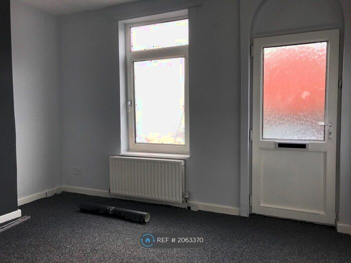 2 Bedroom Terraced House To Rent In Holly Street, Wakefield, WF2