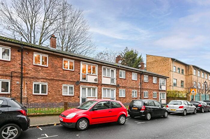 Studio For Sale In Bow Road, Bow, London, E3