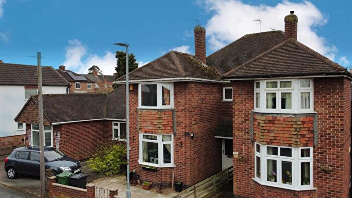 3 Bedroom Semi Detached House For Sale In Milton Street, Loughborough, LE11