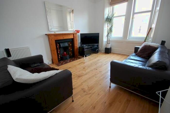 2 Bedroom Flat To Rent In Lorne Street, Edinburgh, EH6