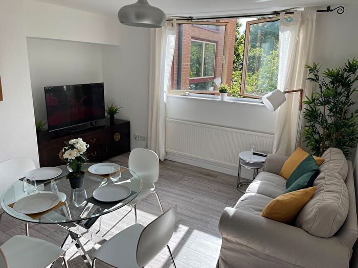 2 Bedroom Flat To Rent In St Katharine's Amp; Wapping, E1W