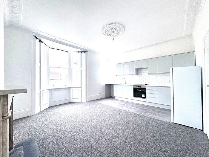 1 Bedroom Flat To Rent In Chesham Road, Brighton, BN2