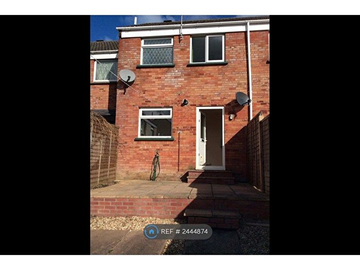 2 Bedroom Terraced House To Rent In Woolbarn Lawn, Barnstaple, EX32