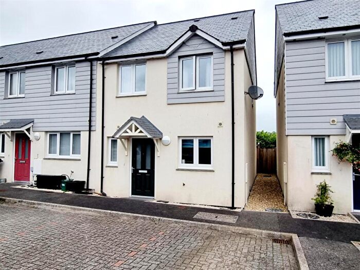 2 Bedroom End Of Terrace House For Sale In The Glebe, St. Cleer., PL14