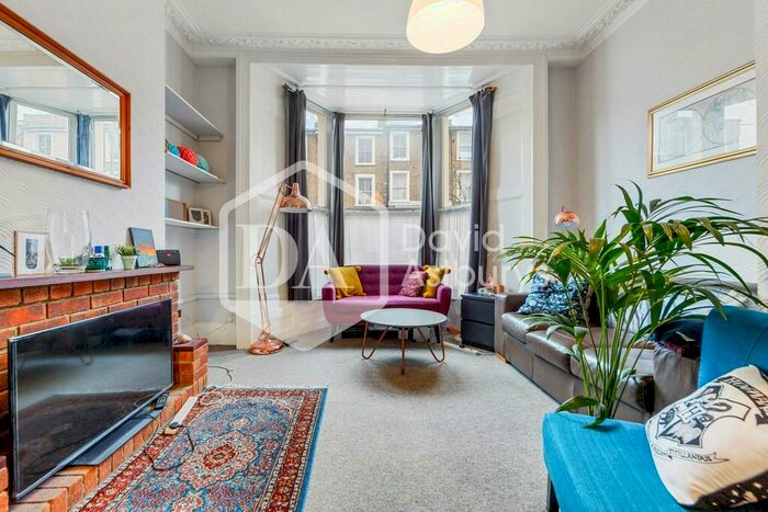 2 Bedroom Apartment To Rent In Hargrave Road, Archway, London, N19