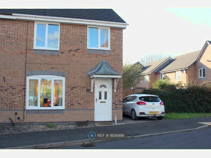 3 Bedroom Semi-Detached House To Rent In Weston Park Avenue, Burton-On-Trent, DE14