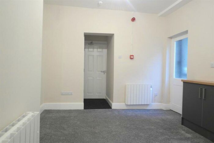1 Bedroom Flat To Rent In Albany Street, HU3