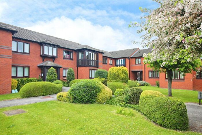 1 Bedroom Flat For Sale In Church View, Sherburn In Elmet, Leeds, LS25