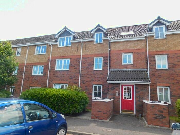 2 Bedroom Flat To Rent In Oldwood Place, Livingston, EH54