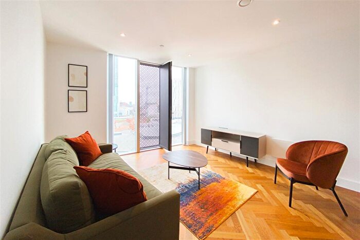 1 Bedroom Apartment To Rent In East Tower, Owen Street, M15