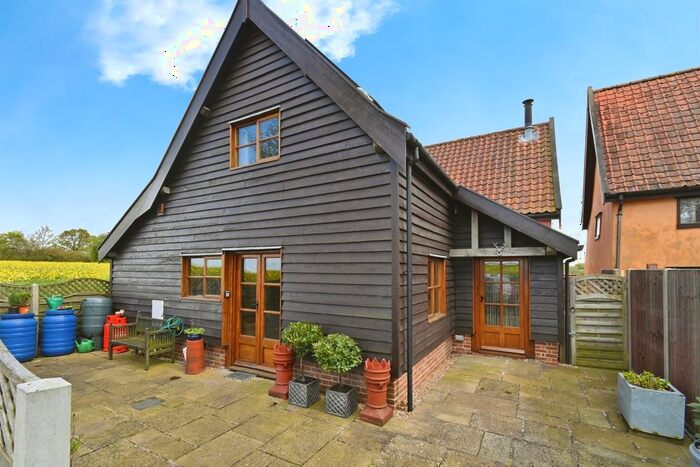 3 Bedroom Barn Conversion For Sale In Fersfield Road, Kenninghall, Norwich, NR16