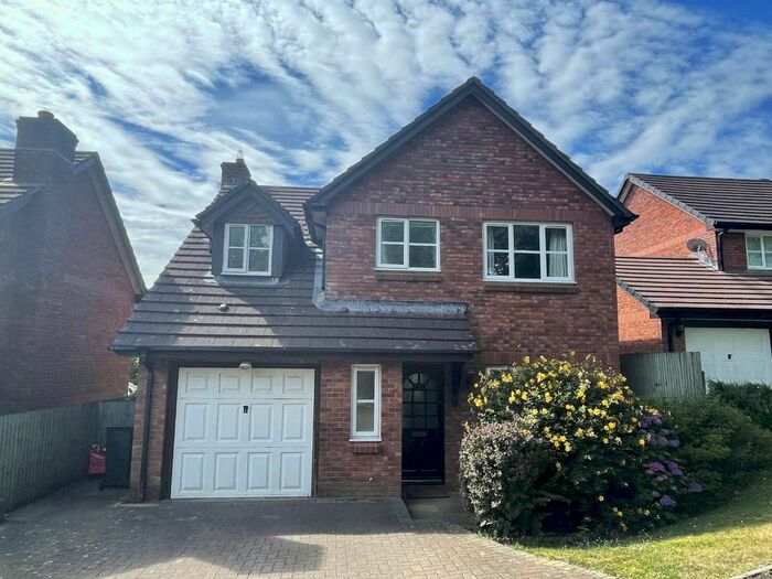 4 Bedroom Property To Rent In Penair Crescent, Truro, TR1