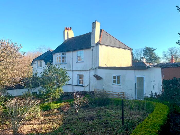 5 Bedroom Semi-Detached House To Rent In Balls Farm Road, Exeter, EX2