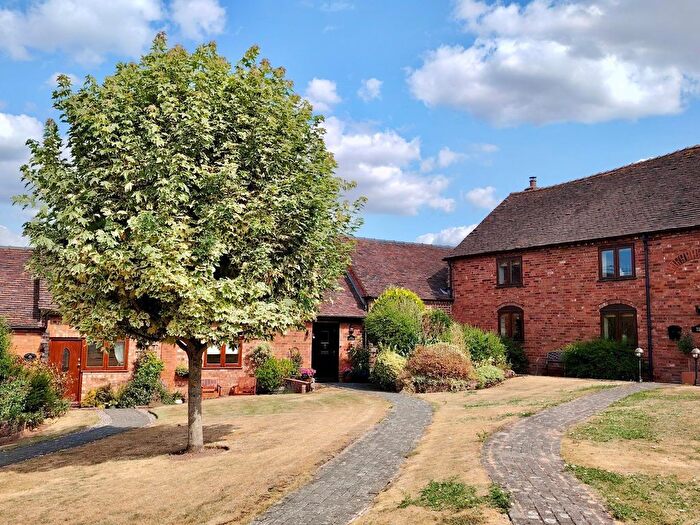 4 Bedroom Barn Conversion For Sale In Field Aston, Newport, TF10