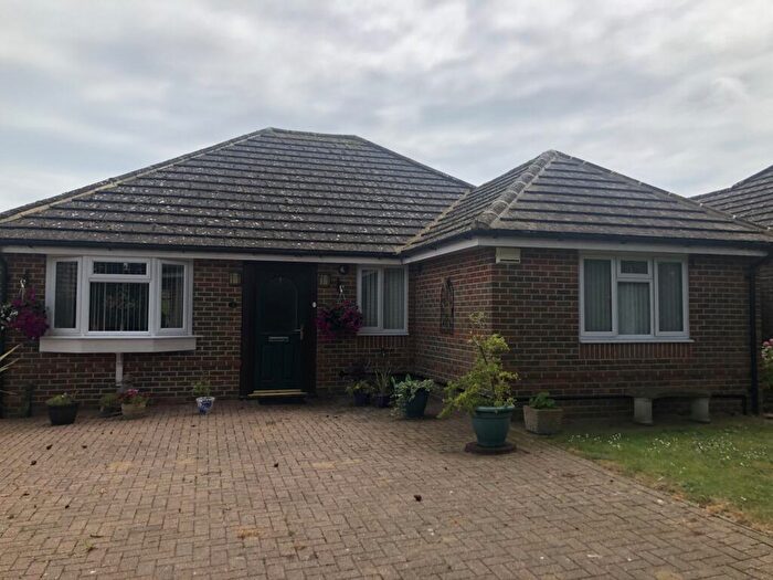 3 Bedroom Detached Bungalow For Sale In Beauxfield, Whitfield, CT16