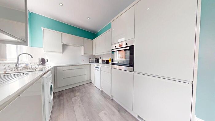 4 Bedroom End Of Terrace House For Sale In Erskine Road, South Shields, Tyne And Wear, NE33