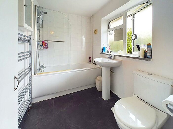 2 Bedroom Semi-Detached House For Sale In Down Street, West Molesey, KT8