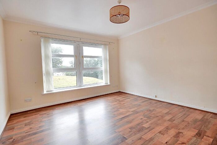 2 Bedroom Flat To Rent In Trafalgar Street, Inverclyde, Greenock, PA15