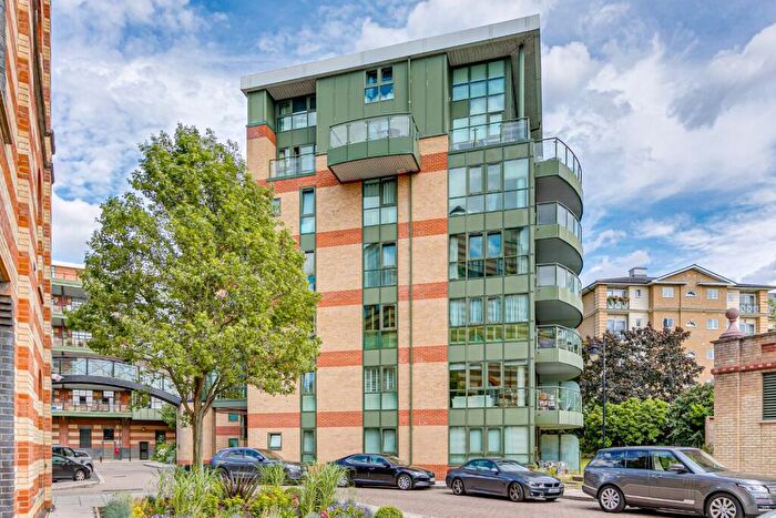 2 Bedroom Flat To Rent In Brasenose Drive, Barnes, SW13