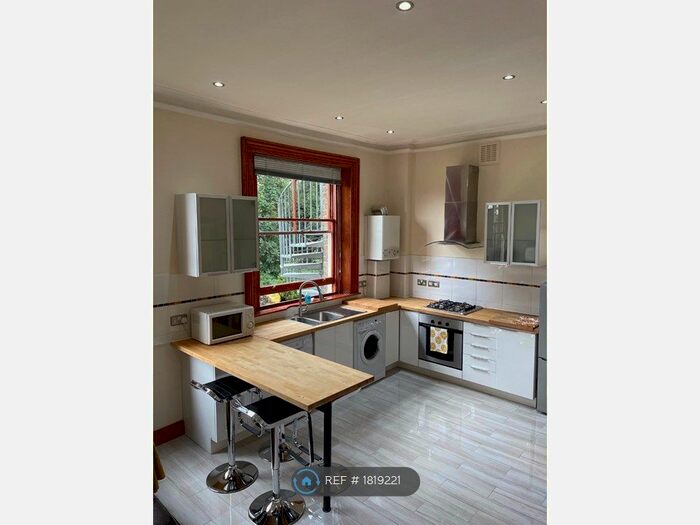 1 Bedroom Flat To Rent In Clapham Common, London, SW4