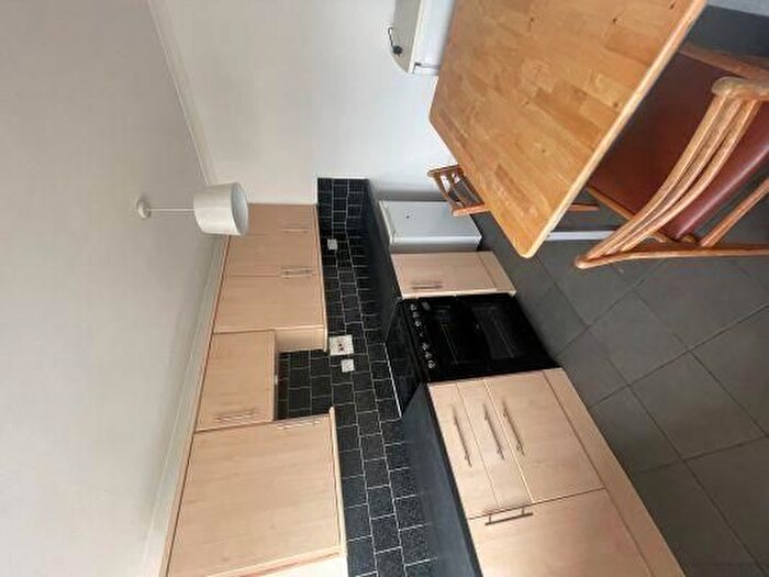3 Bedroom Flat To Rent In Jute Street, Aberdeen, AB24