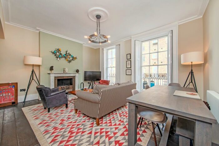 3 Bedroom Apartment To Rent In Balcombe Street London, NW1