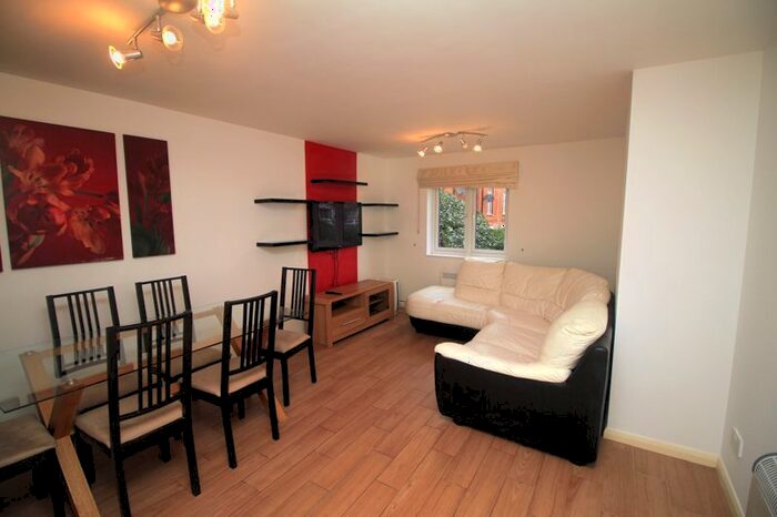 1 Bedroom Flat To Rent In Heton Gardens, Hendon, London, NW4