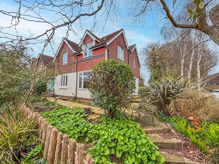 4 Bedroom Semi Detached House For Sale In Netherfield Hill, Battle, TN33