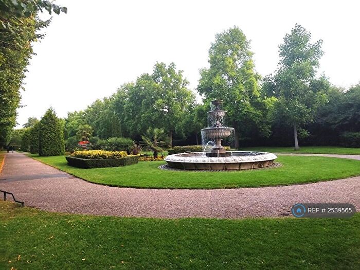 2 Bedroom Flat To Rent In Regents Park, London, NW1