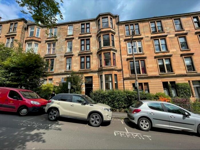 3 Bedroom Flat To Rent In Glasgow Street, Hillhead, Glasgow, G12